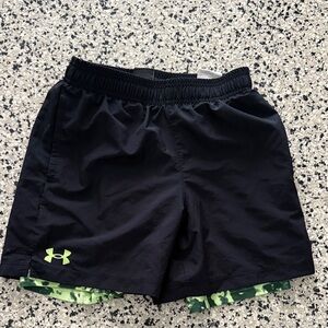 Under Armour Boys Black Shorts with Built in Green shorts - size medium worn 1x